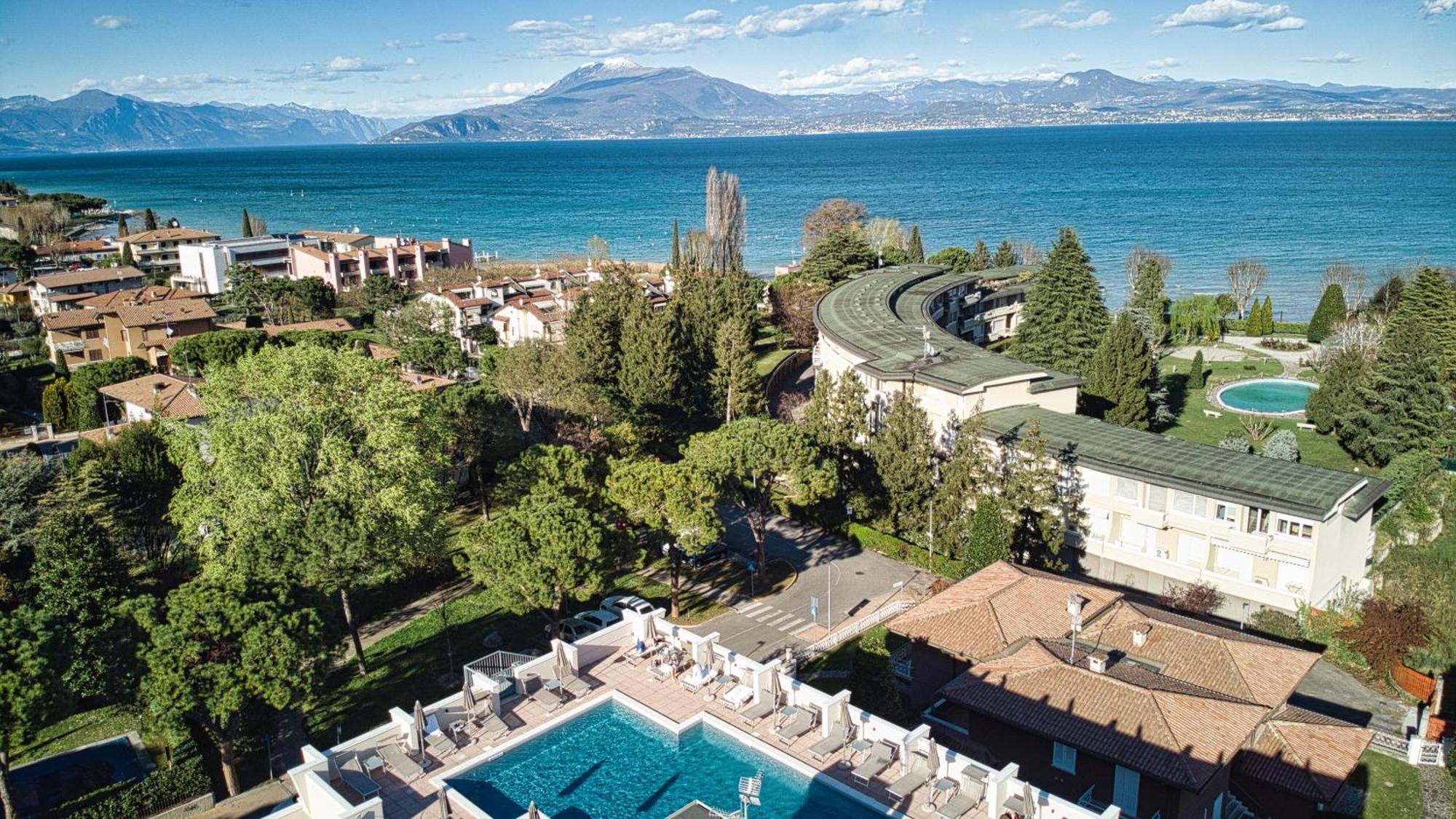 International Rooms & Apartments Sirmione Eksteriør billede